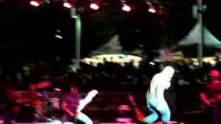 Josh Gracin working for the weekend