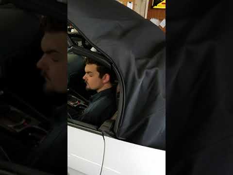 Audi TT convertible top trick