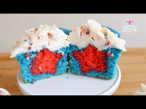 RED, WHITE, AND BLUE SURPRISE CUPCAKES || 4th of July Cupcakes