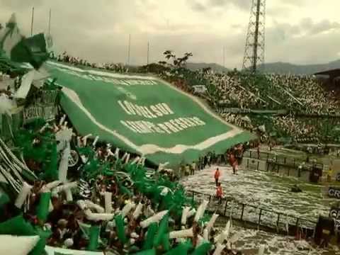 "Salida Atlético Nacional 9º día del hincha verde" Barra: Los del Sur • Club: Atlético Nacional