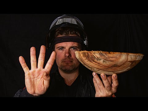 4 BEST ways Professional Woodturners use to MOUNT bowls to the lathe. Wish I knew before I started