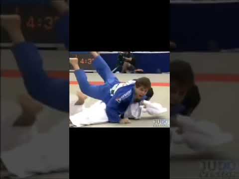 JUDO 2005 World Championships final -66kg: Masato Uchishiba 🇯🇵vs Joao Derly🇧🇷