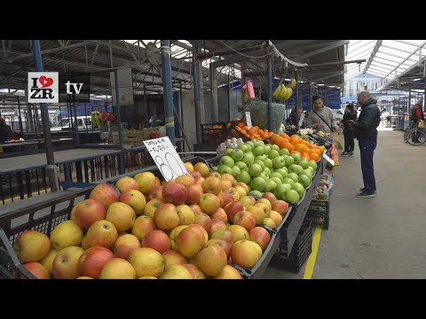 Malo prodavaca i kupaca - prvi dan rada pijaca u Zrenjaninu