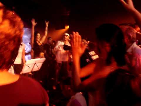 Tribute to Michael Jackson - Bulgarian stars singing "We Are the World"