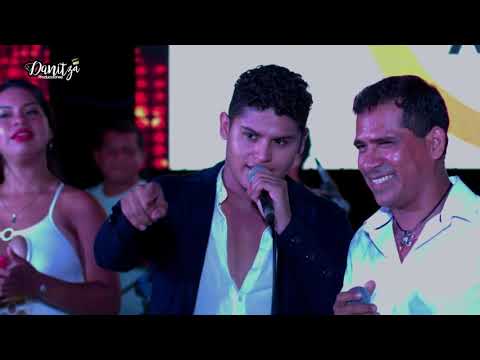 CUANTO SUFRO   DANITZA Y SUS AMIGOS EN VIVO