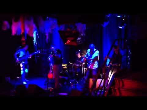 Amazing Apples - The Gael