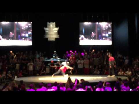 Napalm vs victor !!! Red bull bc one North America finals.