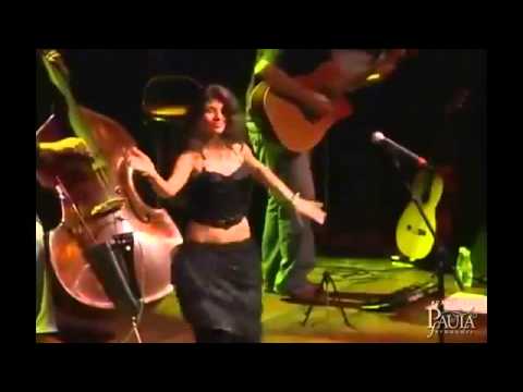 Paula Fernandes Cantando - Maktub - Tema da novela O Clone - Gravado em 2006.