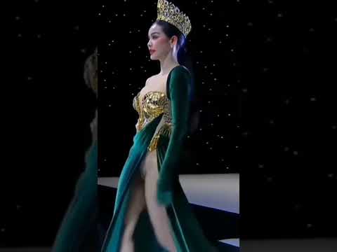 Is she beautiful? 💖#shorts