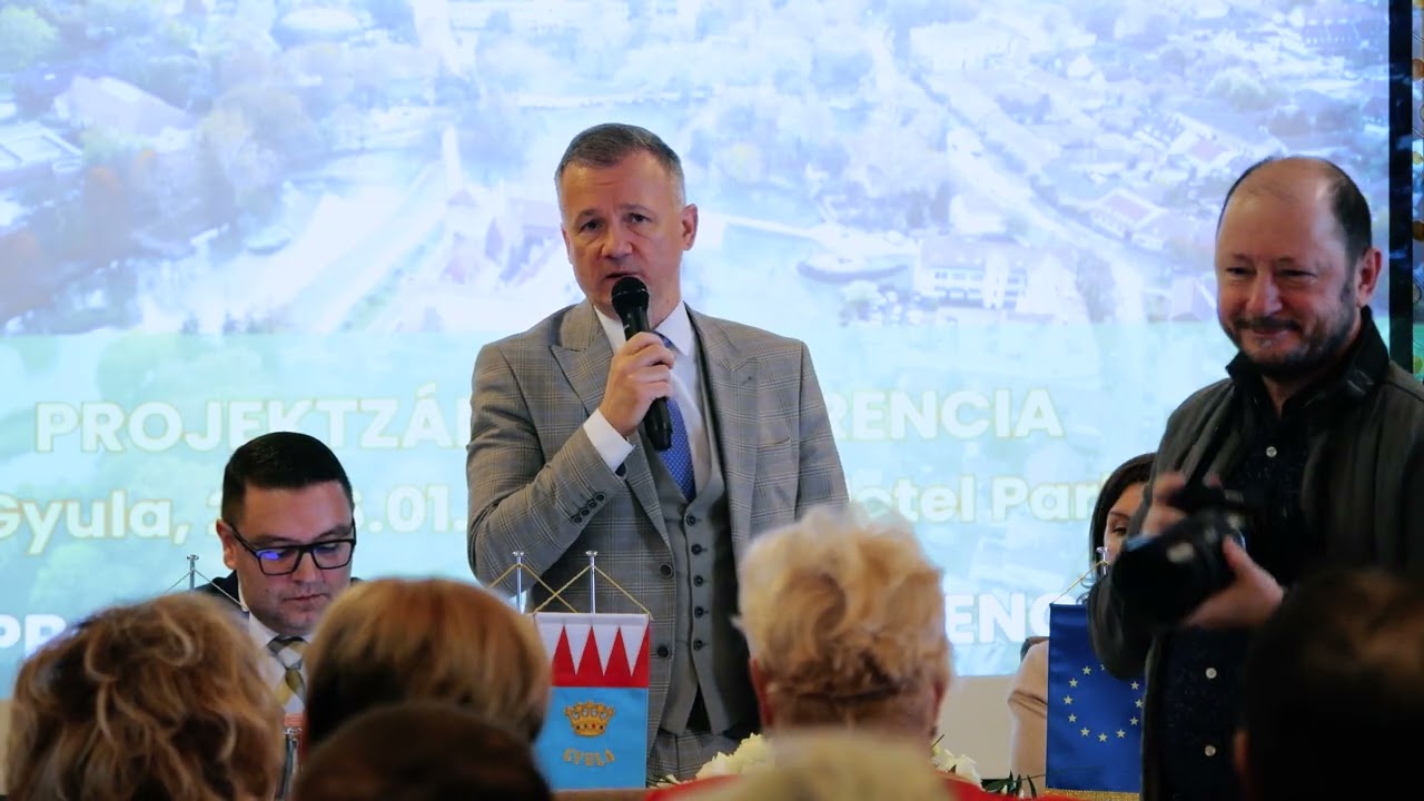 Projektzáró testvérvárosi konferencia megnyitója