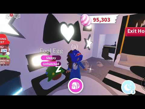 🎄CHOCANDO NOVO OVO DE NATAL, FELIZ NATAL! 1° DE ABRIL