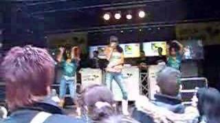 Elize - I&#39;m no latino live