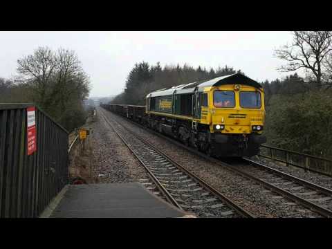 66598  66430 on rear passing livi sth at 0913 112 mins early with 0730 cowlairs to mossend 3/4/16