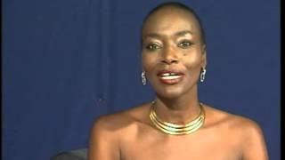 Coumba GAWLO African Tour 2013 Niger: La Diva Invitée du JT de la Télé Nationale