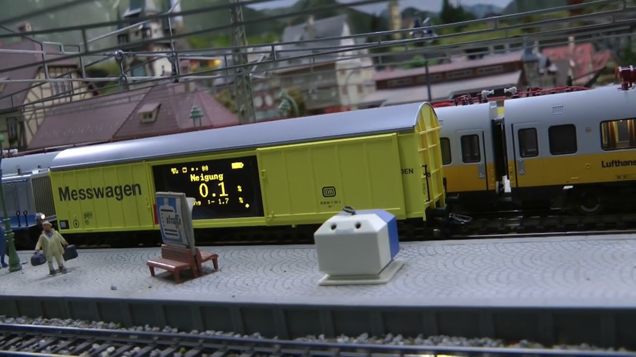 Wolfgangs Märklin Modellbahn- Piko Messwagen wird beim Bahnhofsumbau eingesetzt