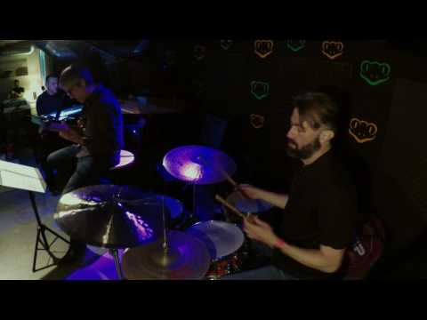 Lucrezio de Seta Trio - Brubeck was right! - Tyre Blown