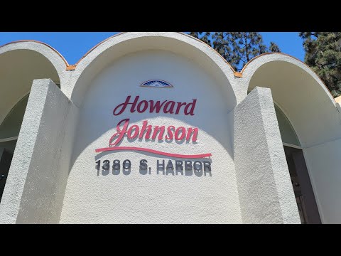 From Hotel to Happiest Place on Earth: Walking to Disneyland from Howard Johnson's