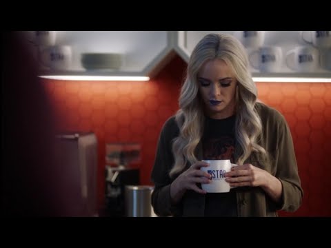 Frost Explains How Caitlin And She Split | The Flash 7x05 [HD]