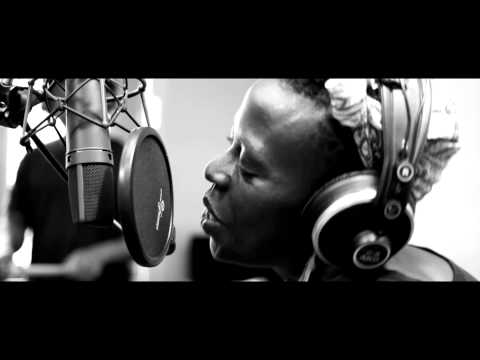 Jaqee - Yes I Am (Live & Acoustic)