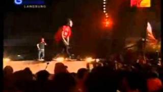 Download lagu Saint Loco - Terapi Energi LIVE di MTV Staying Alive 2009.3gp mp3