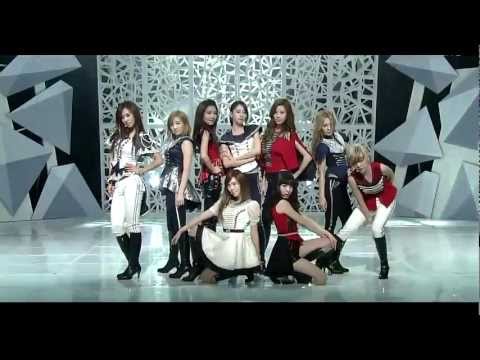 SNSD wins the 'Inkigayo' Mutizen 111030