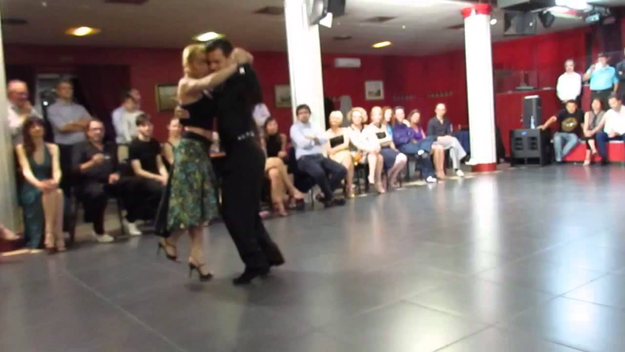 2013 Alejandra Mantinan y Leandro Palou ballano "Ella es asi" di Edgardo Donato