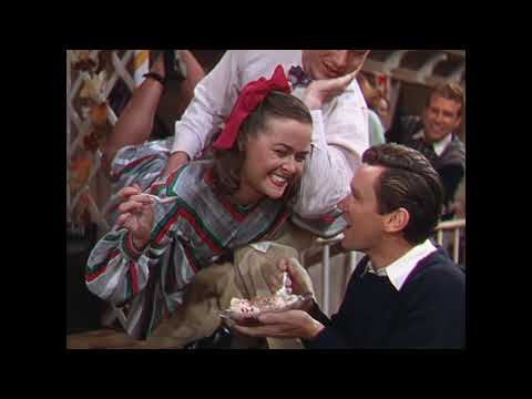 Good News (1947) - Pass That Peace Pipe