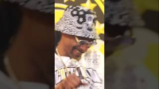 Snoop Dogg Can&#39;t Stop Laughing When N.O.R.E Tells Jay Z He&#39;s The Most Famous Rapper Ever
