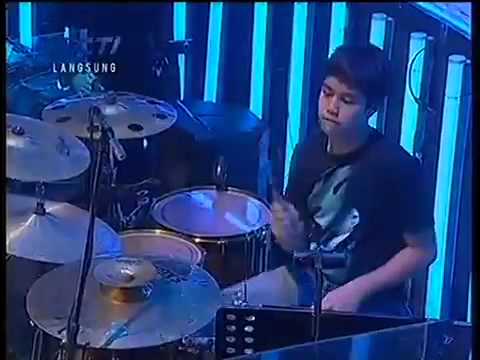 Lucky Laki black dog.mp4