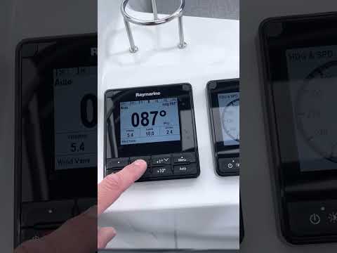 Raymarine auto pilot operation