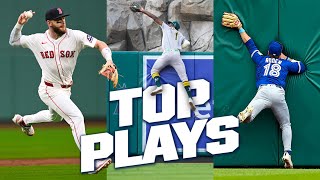Denzel Clarke INSANE ROBBERY, flying catches, and MLB’s Top Plays!