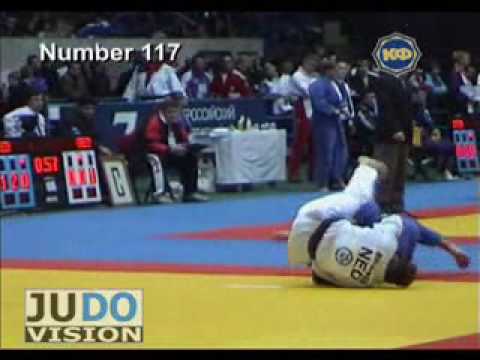 JUDO 2004 Super World Cup: Dmitri Budolin (EST) - Mark Huizinga (NED)