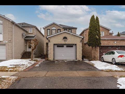 Victoria Dann Presents 916 Rambleberry Avenue, Pickering