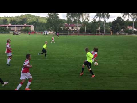 1. zápas: SKS - červená - TJ Sokol Vinoř  3:0