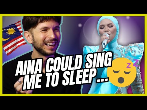 Aina Abdul – Somewhere Over The Rainbow | Vocal Coach Reacts