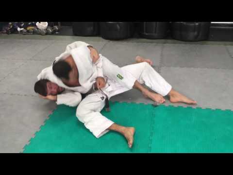 Gracie Jiu Jitsu Self Defence with Jorge Pereira