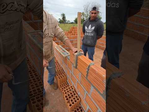 Pedreiro inventa gabarito genial