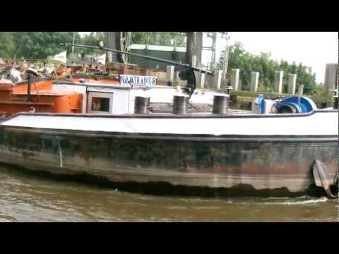 Vorbeifahrt Nawatrans 8 GMS 04401640 zu Berg auf der Hunte unter Eisenbahnbrücke Oldenburg