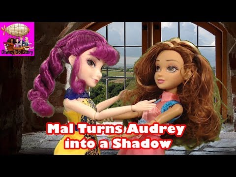 Mal Turns Audrey into a Shadow - Part 8 - Descendants Shadow World Disney