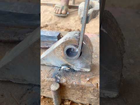 Metal ring band simple trick ​#WeldingLife #WeldingTricks #Engineering #DesiJugaad #Workmanship