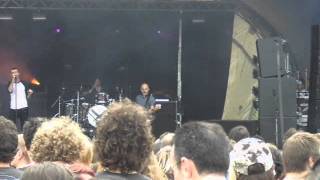 Birds of Tokyo - Saddest thing I know. Big Day Out, Auckalnd 2011