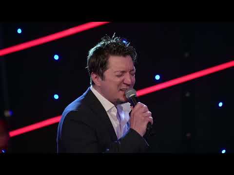 Kaan Mazhar i Grupa Molika - Zasto su ti kose pobelele druze (Art Studio Production Live TV Show)