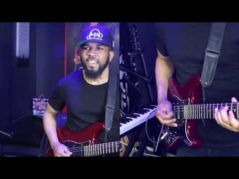 MADMAN PLAYING TO JKC!!  BÈJE MWEN SE YON WA DAMOU | Akolad Louange | JKC Encounter Night