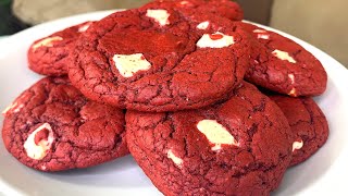 HOW TO MAKE RED VELVET CHOCOLATE CHIP COOKIES!
