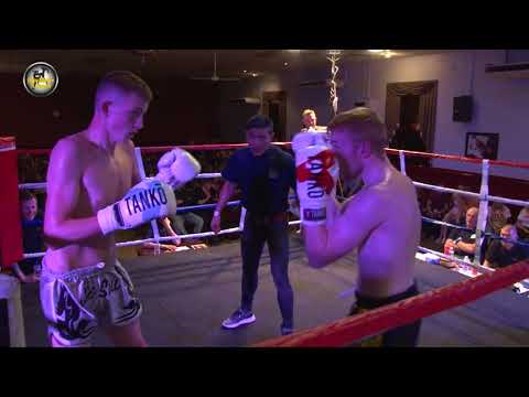 Callum Ashley VS Jocky Flood
