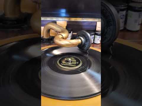 Casa Loma Stomp - Glen Gray and his Orchestra  Victor Records #24256 1933