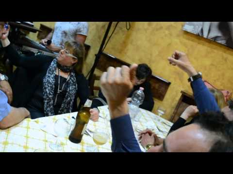 Tu vuo' fa l' Americano --- Beppe Valentino