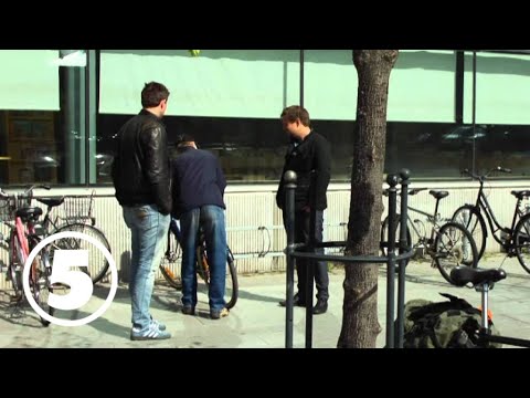 Norrlands suraste gubbe - Får vi följa med? | discovery+ Sverige