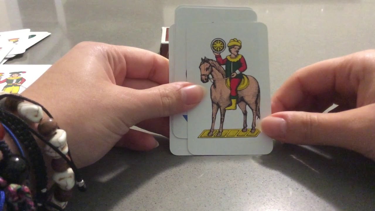 Come fare una lettura dei tarocchi con le carte napoletane