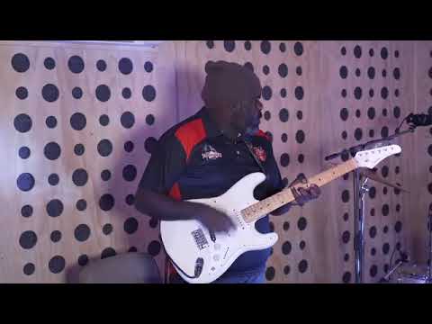 (Thousand Miles Away From Me) By (Tory Laidlaw) live 2024 💯😎🎶🎶🎶